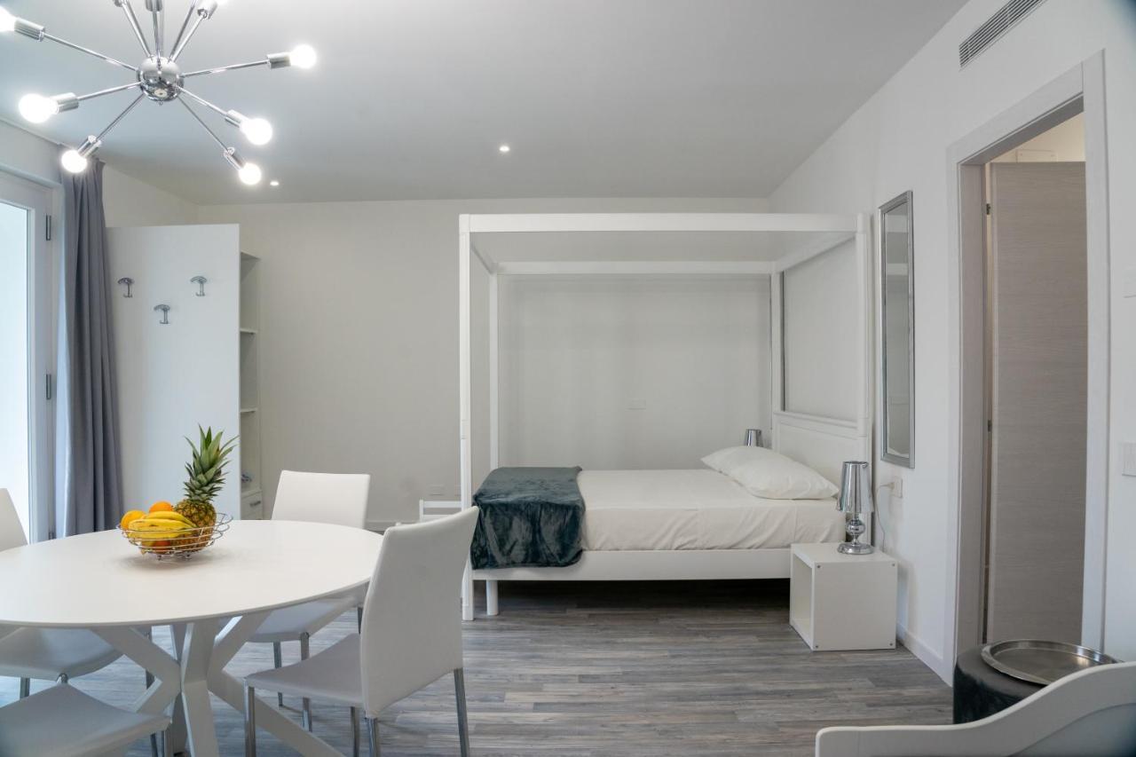 Residence Le Aromatiche Cavaion Veronese Exterior photo