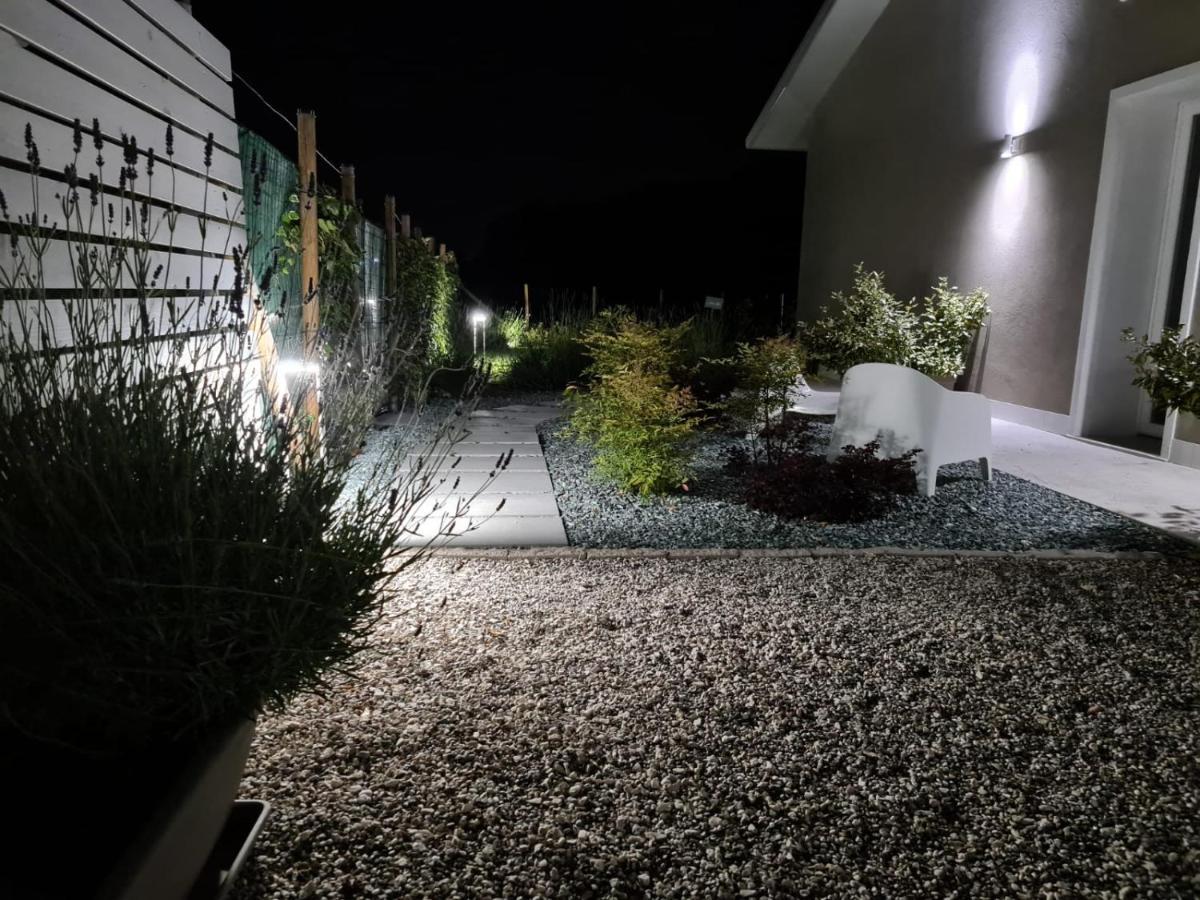 Residence Le Aromatiche Cavaion Veronese Exterior photo