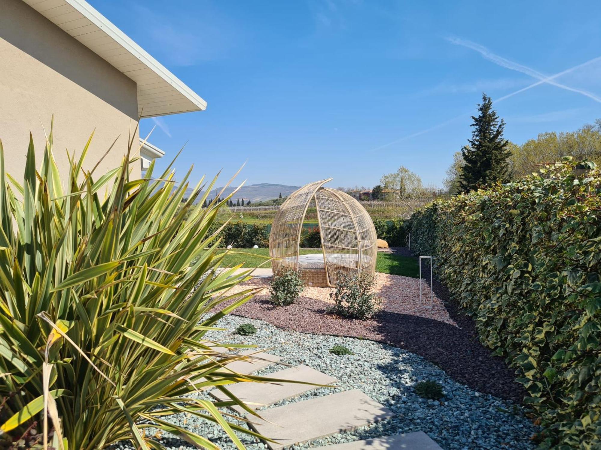 Residence Le Aromatiche Cavaion Veronese Exterior photo